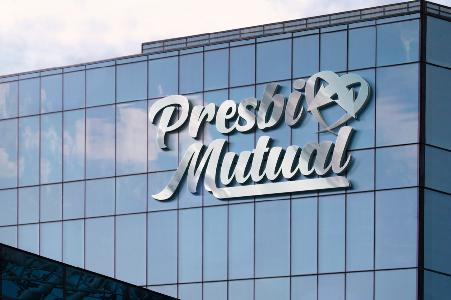 Presbimutual Logo Edicio con letrero de Presbimutual